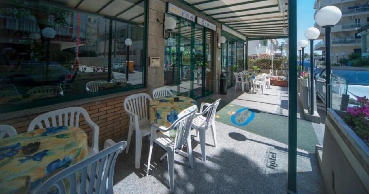Hotel Gemini Rimini Exterior foto