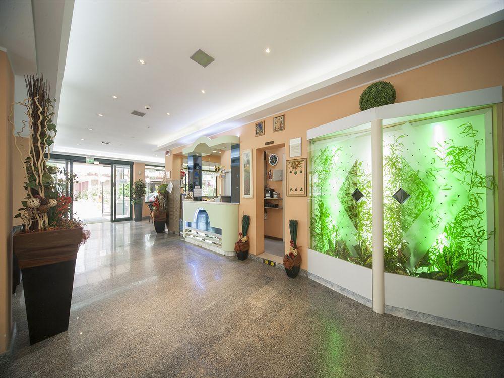 Hotel Gemini Rimini Exterior foto
